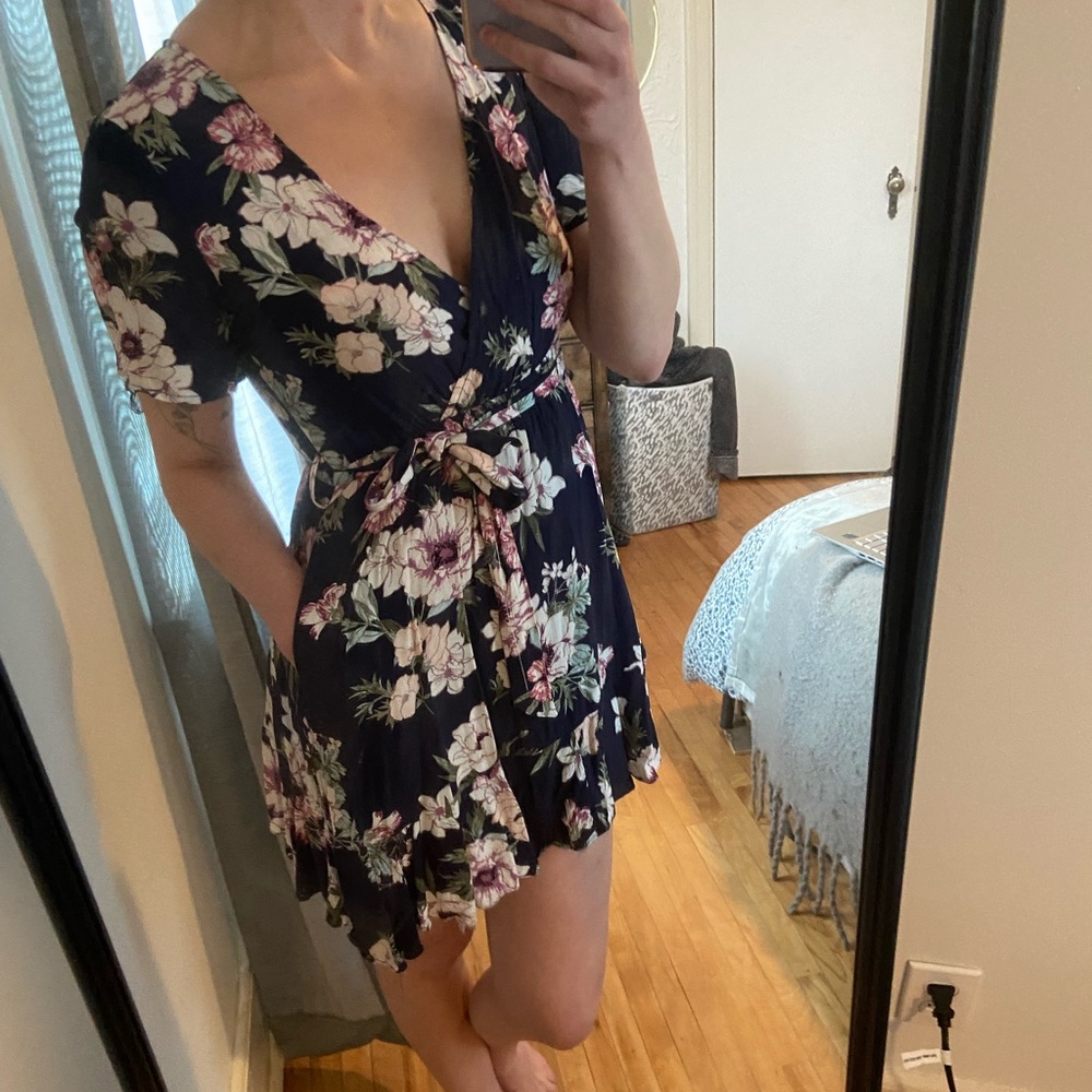 Harper & Me Navy Floral Dress (Small)
